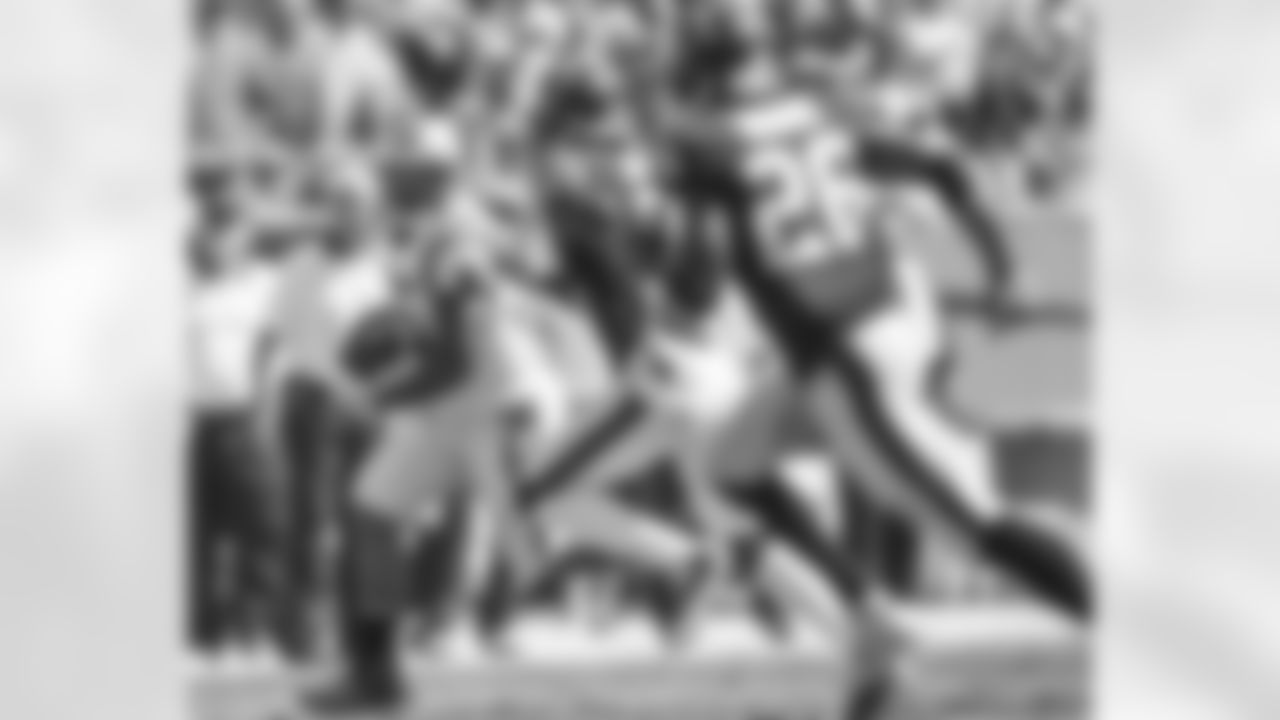 FB Mike Tolbert