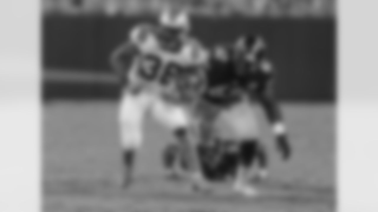 RB Jalen Simmons
