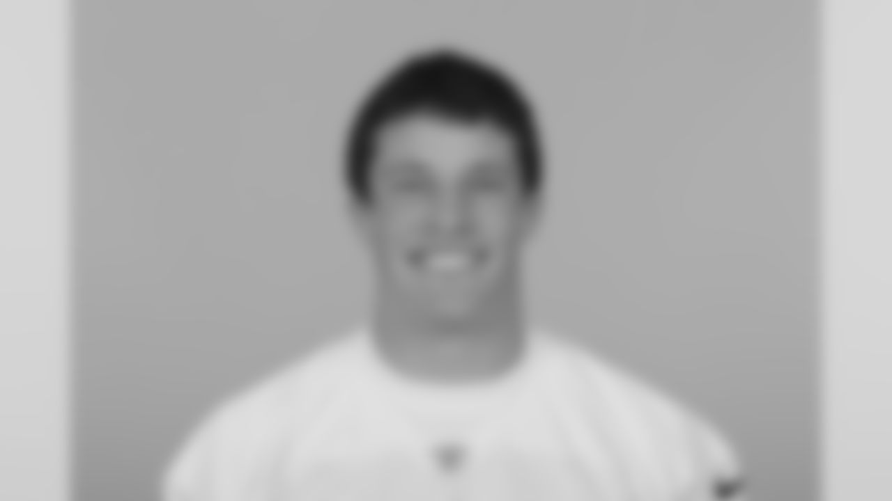 Luke Kuechly (2012)
