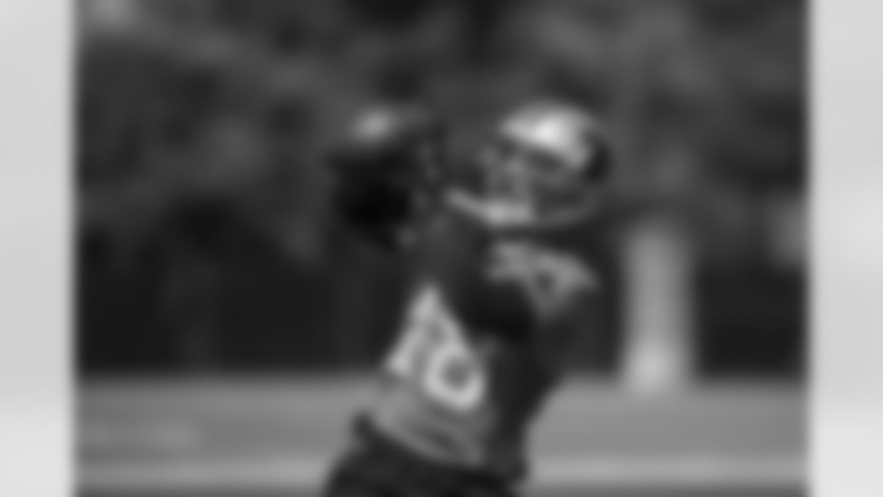WR Demiere Byrd