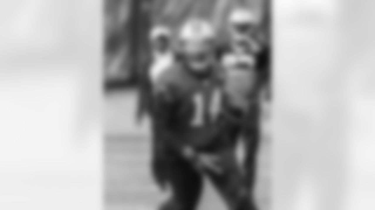 QB Joe Webb