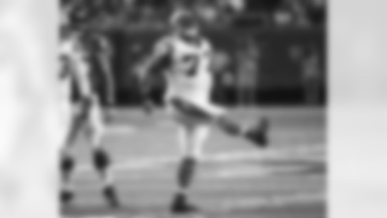 DT Kyle Love - Unrestricted Free Agent