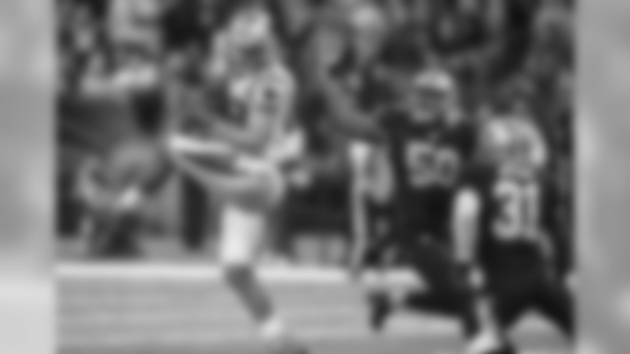 TE Greg Olsen