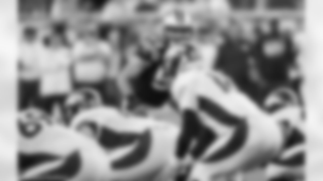 LB Luke Kuechly