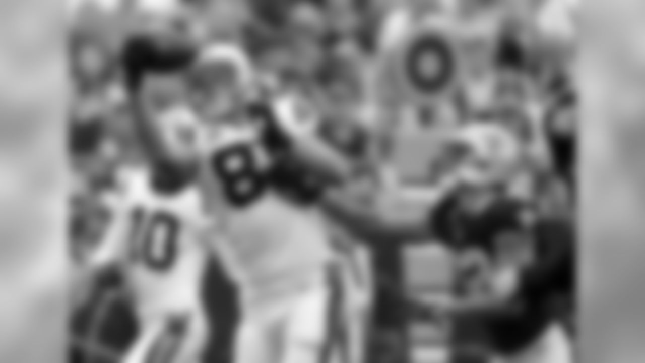 TE Greg Olsen