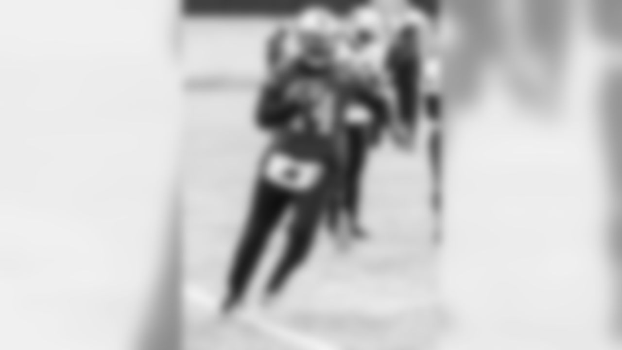 QB Joe Webb