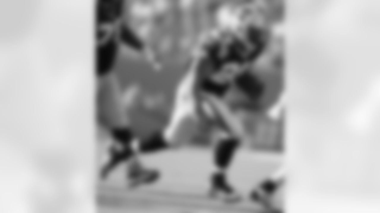 RB Jonathan Stewart