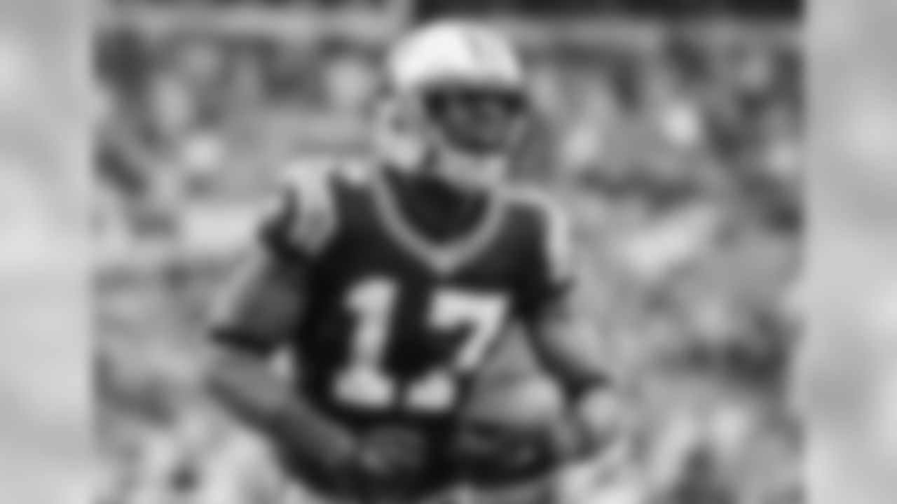 WR Devin Funchess