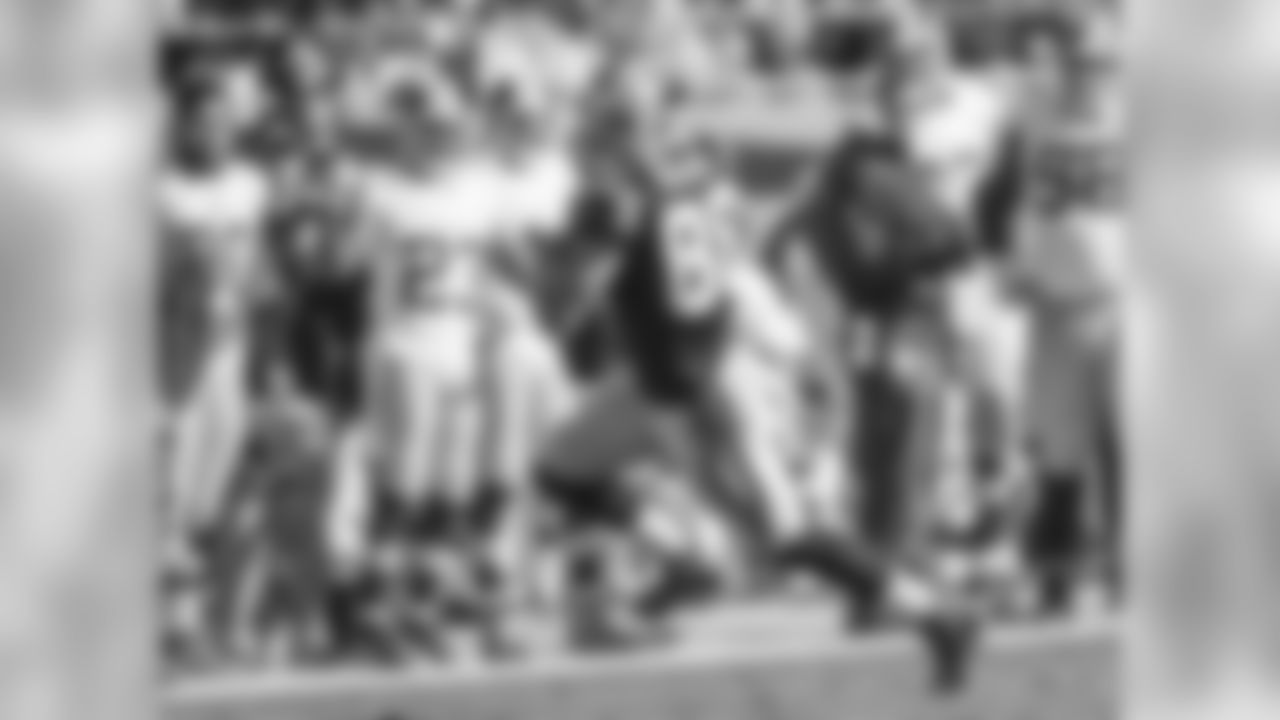 TE Greg Olsen