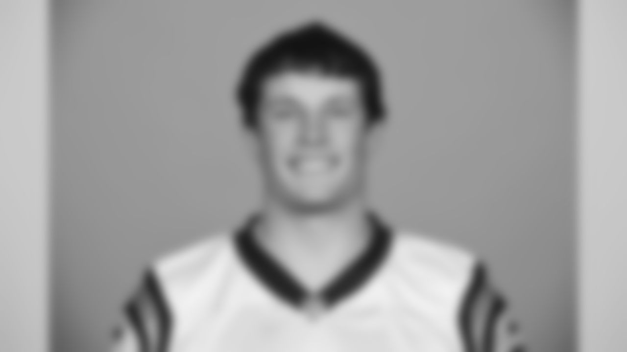 LB Luke Kuechly