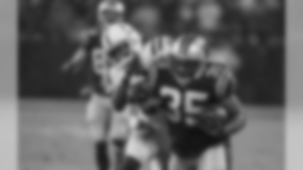FB Mike Tolbert