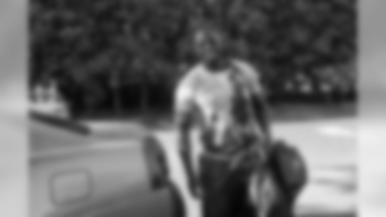 RB Jalen Simmons