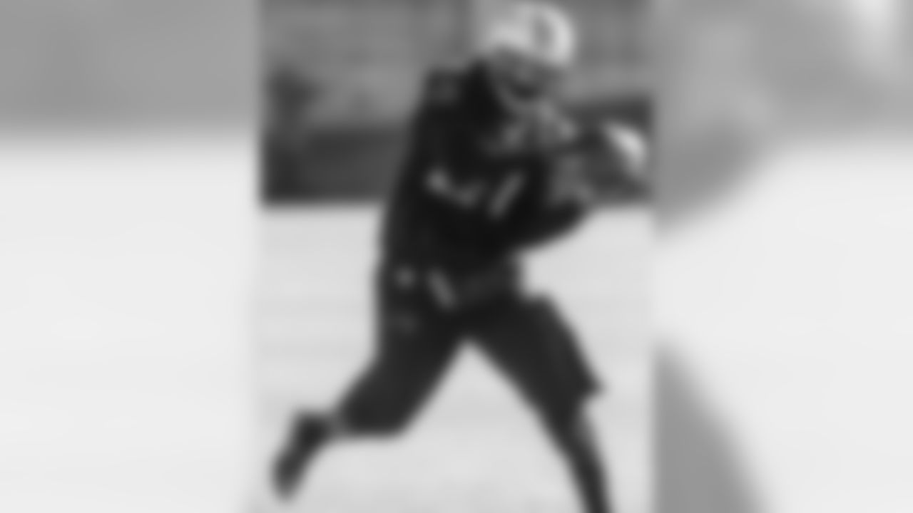 CB Teddy Williams