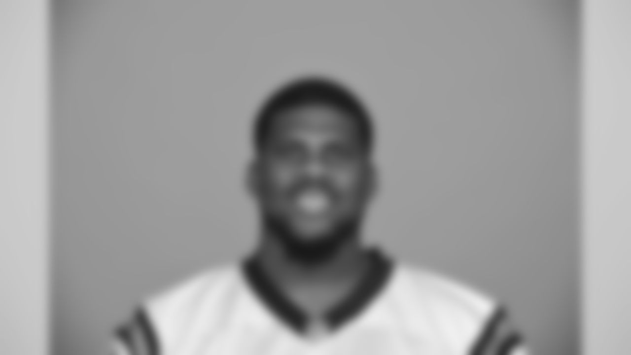 OT Daryl Williams