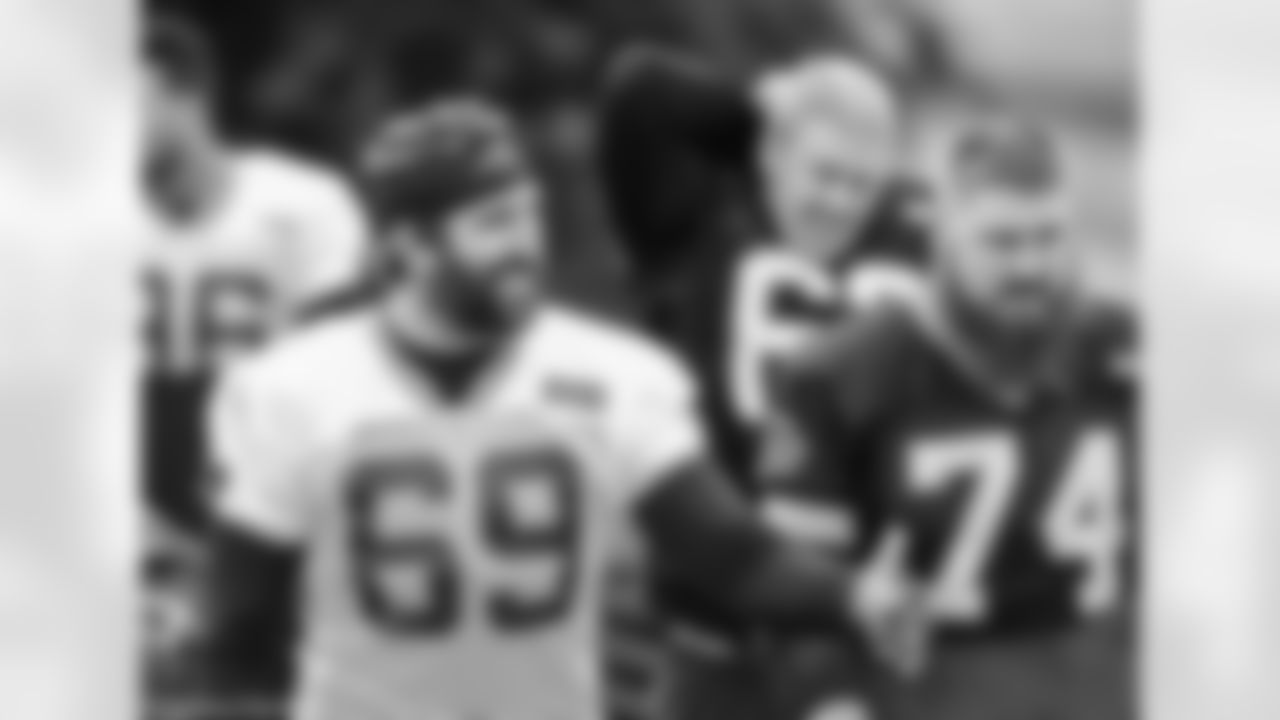 DE Jared Allen and T Mike Remmers