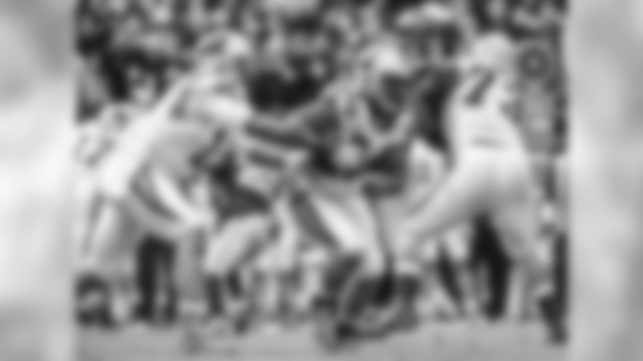 RB Cameron Artis-Payne