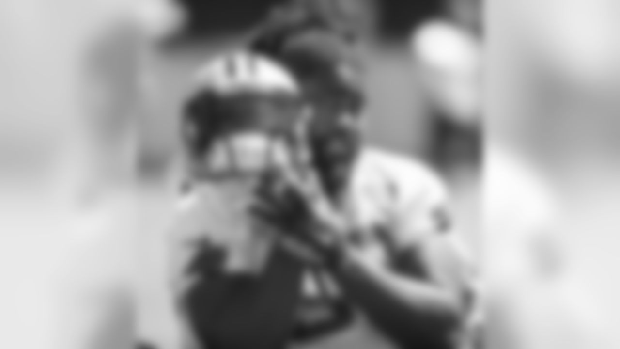 DE Mario Addison