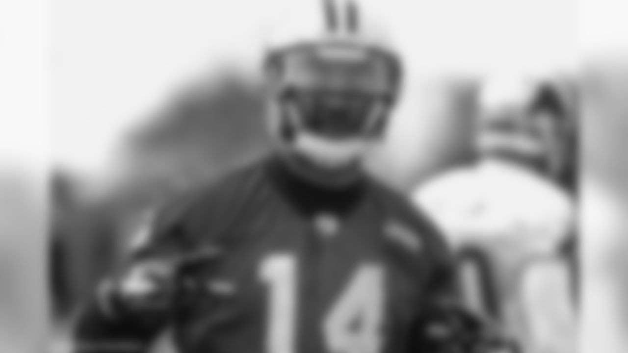 QB Joe Webb