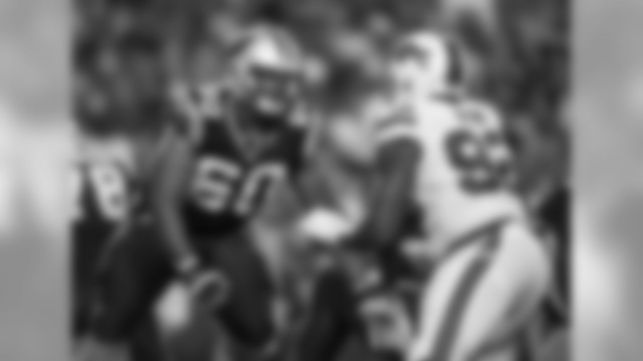 OT Daryl Williams