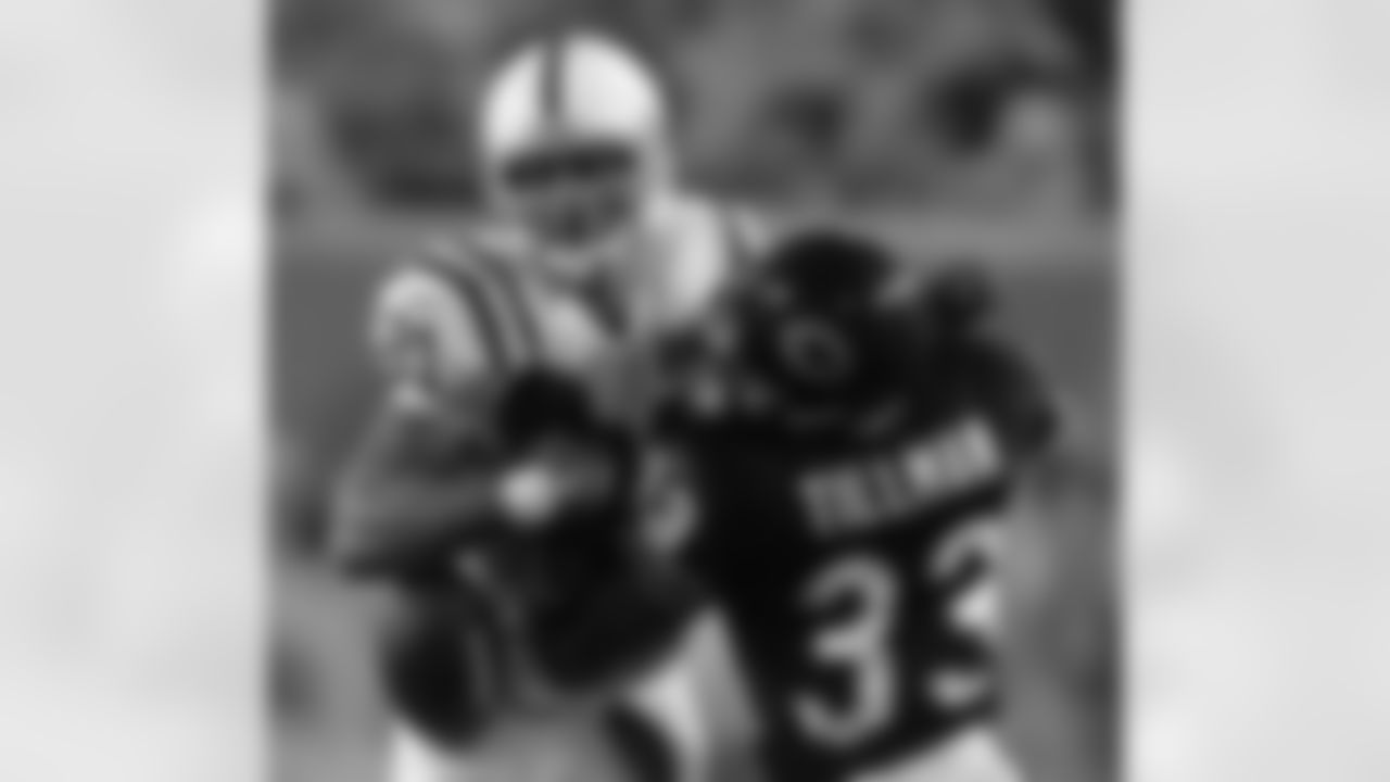 Recorded 11 tackles, one forced fumble and one fumble recovery for the Chicago Bears in Super Bowl XLI against the Indianapolis Colts