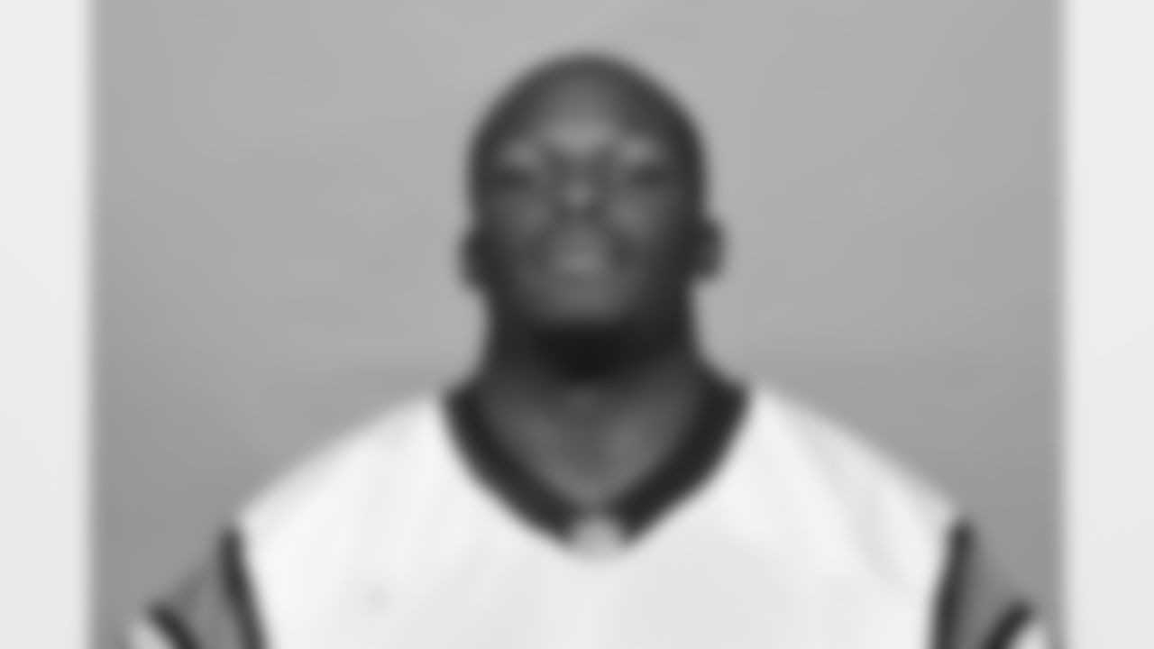 RB Jalen Simmons