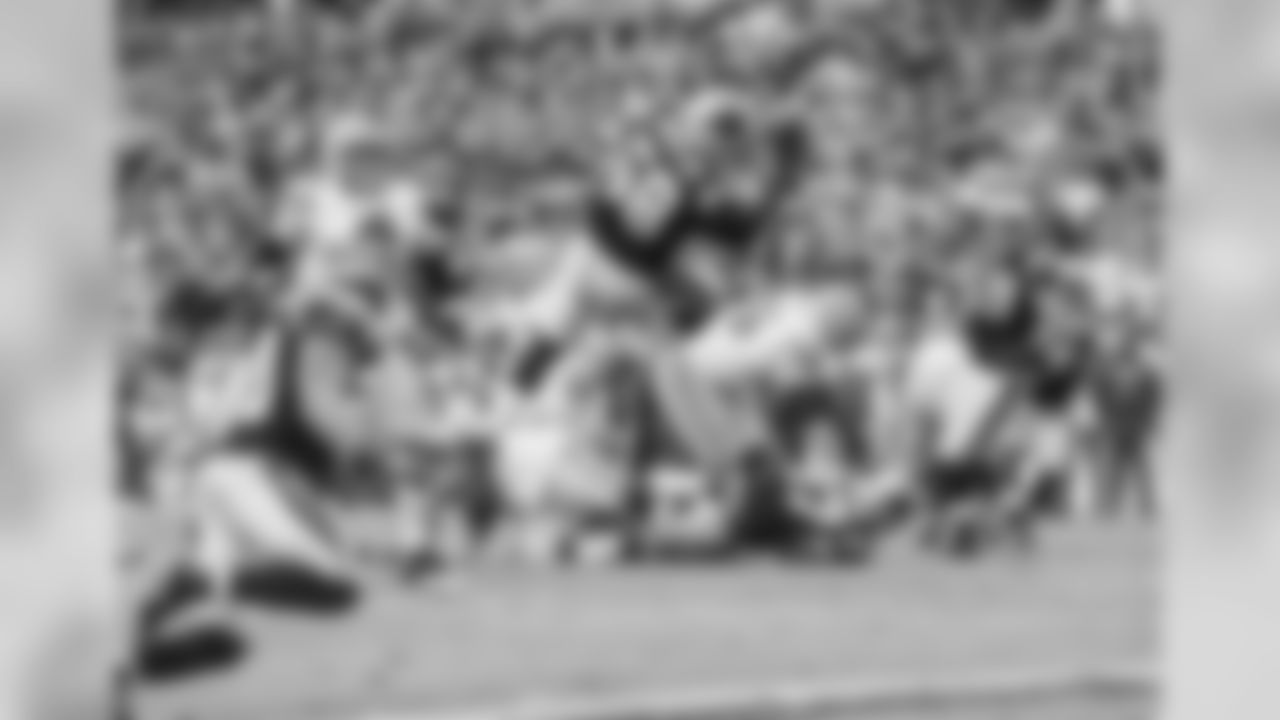 LB Thomas Davis