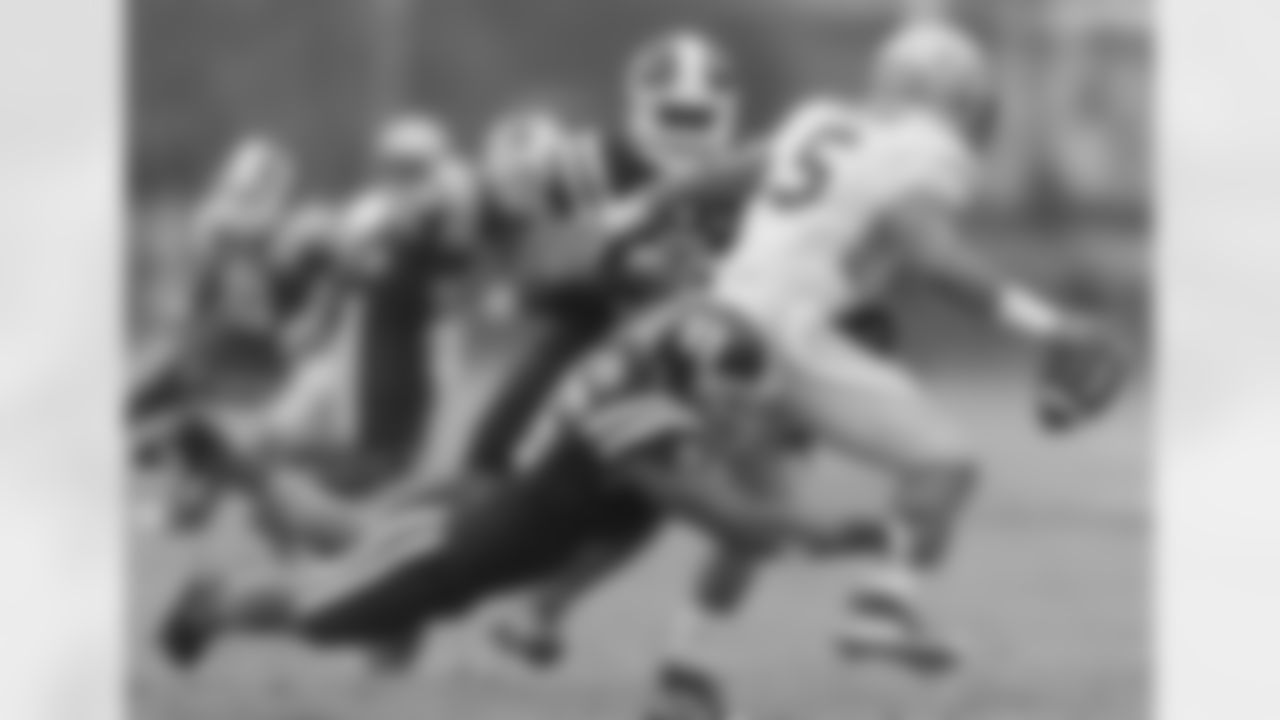 LB Jeremy Cash