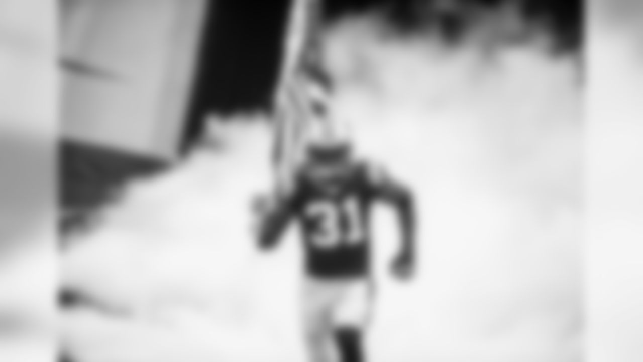 CB Charles Tillman