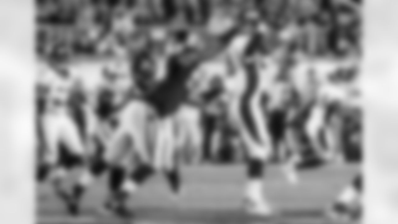 DE Kony Ealy
