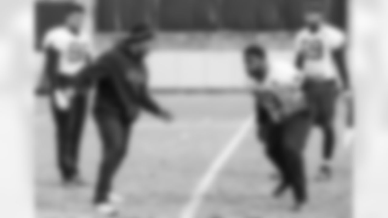 Defensive Line Coach Eric Washington and DT Kawann Short