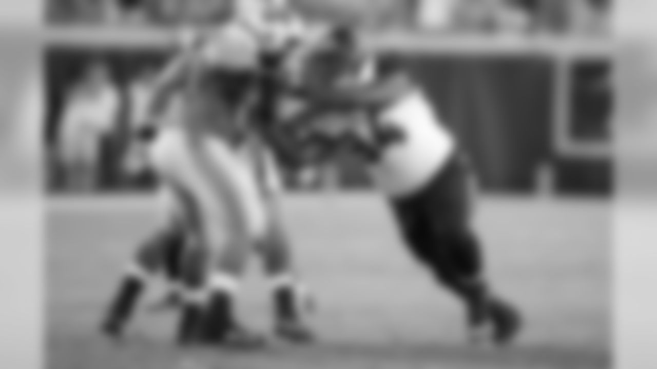 DT Eric Crume
