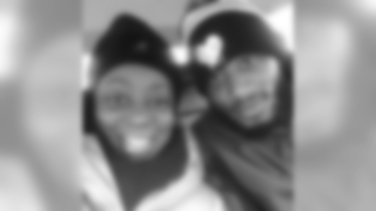 20150508-jonas-gray.jpg