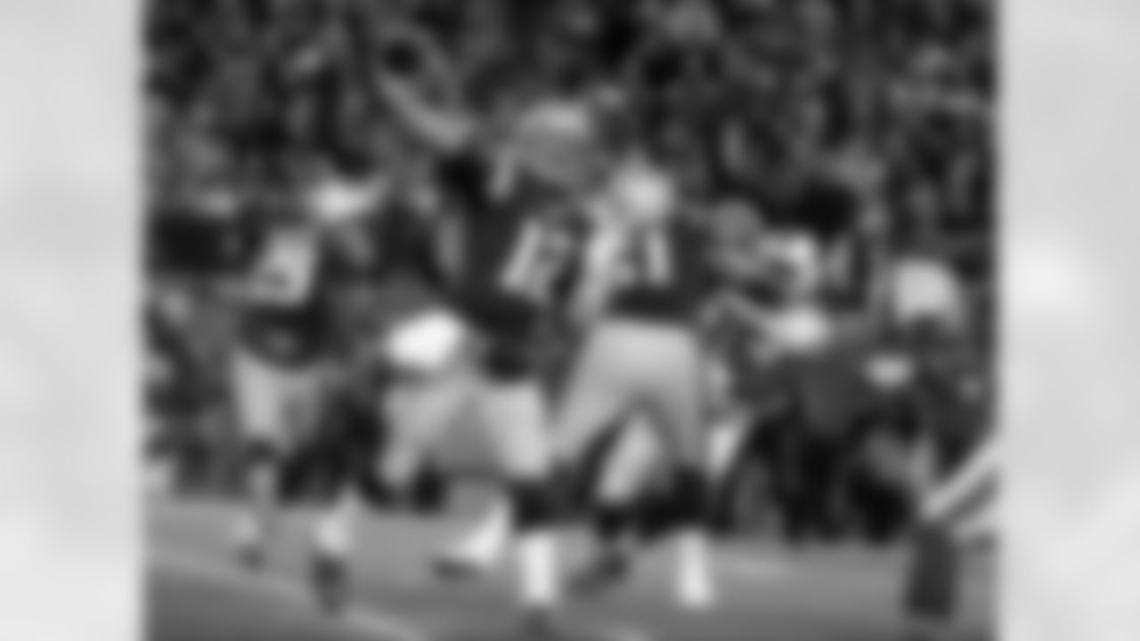 New England Patriots quarterback Tom Brady (12) passes against the Buffalo Bills in the second half of an NFL football game, Monday, Nov. 23, 2015, in Foxborough, Mass. (AP Photo/Steven Senne)