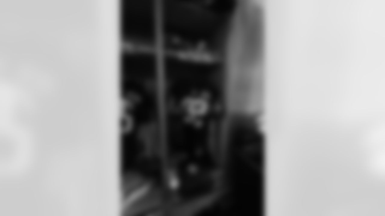 111717afa-lockeroom_ds156-watermarked.jpg