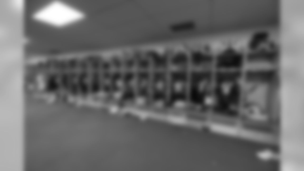 111717afa-lockeroom_ds161-watermarked.jpg