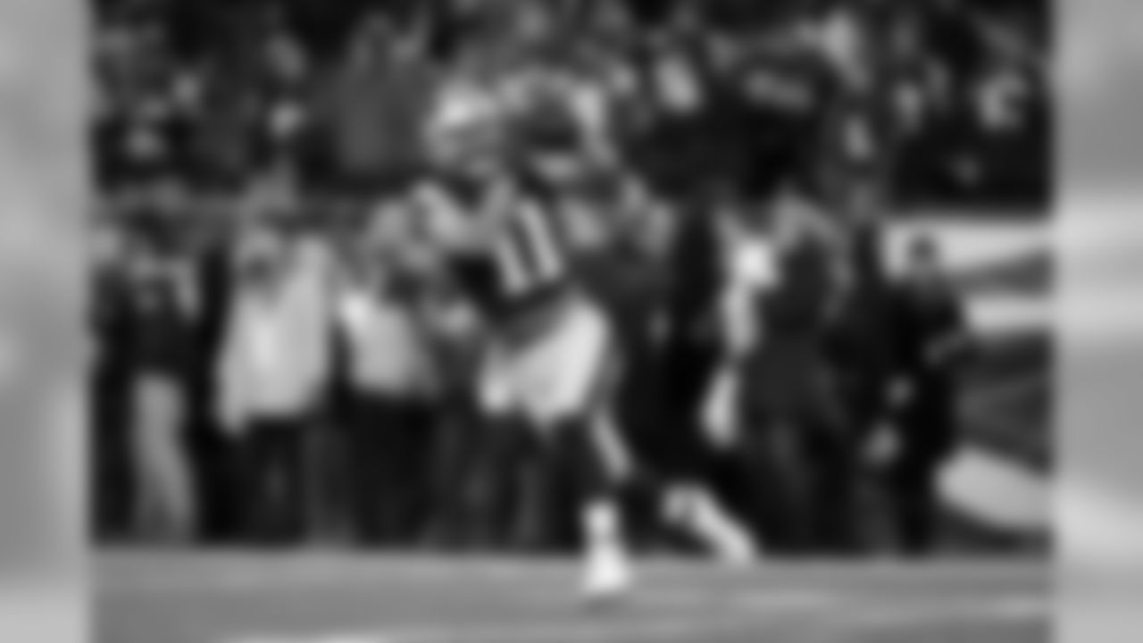 New England Patriots wide receiver Julian Edelman (11) catches a pass during warm ups prior to a game against the Houston Texans, Saturday, Jan. 14, 2017 in Foxborough, Mass. The New England Patriots won 34-16. (Logan Bowles via AP Images)