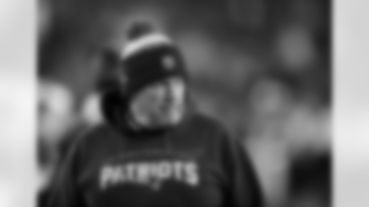 New England Patriots head coach Bill Belichick looks on before an NFL football game against the Buffalo Bills, Monday, Nov. 23, 2015, in Foxborough, Mass. (AP Photo/Charles Krupa)