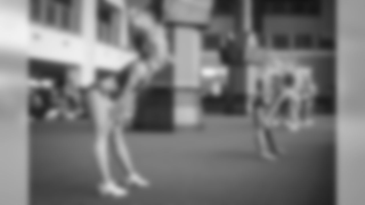 034r3475_0.jpg