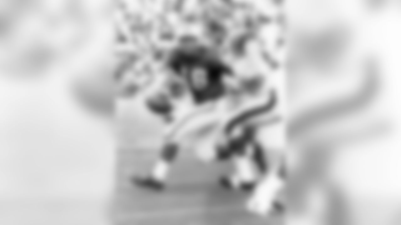 Sept. 24, 1972. Patriots 21, Falcons 20.In their first encounter, the Patriots rallied from a 20-7 third-quarter deficit to edge the Falcons at Schaefer Stadium. QB Jim Plunkett connected with Randy Vahata for a 37-yard TD in the fourth quarter and a 12-yard rush by Carl Garrett helped the Patriots pull away.