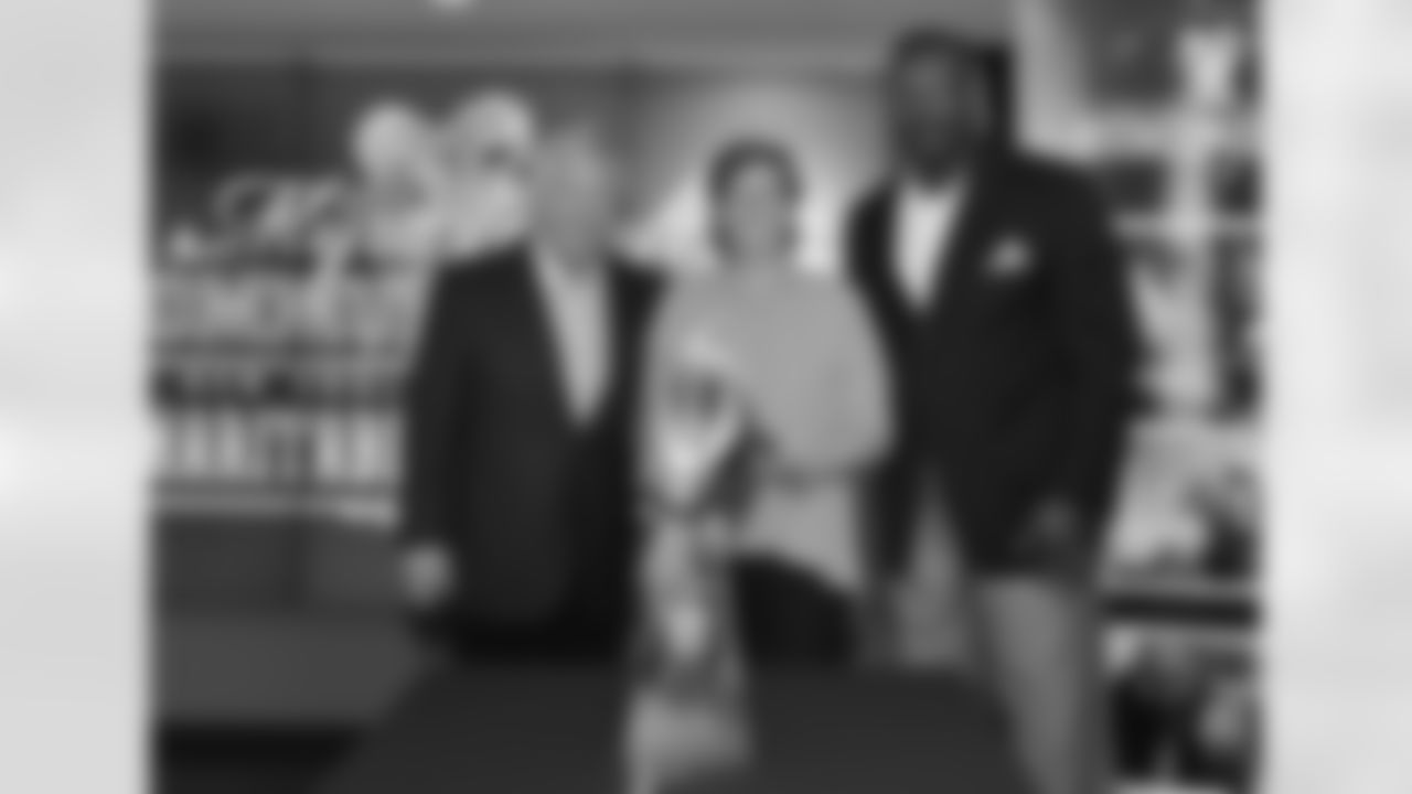 realtorfoundationri_rebeccamoniz_stage1_small.jpg
