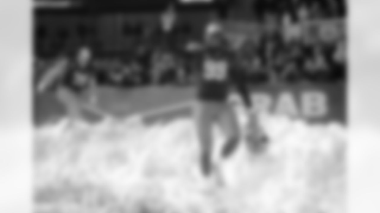 Julian Edelman, WR - New England's resident slot machine has had at least eight catches for more than 100 yards to key the Patriots passing attack in each of the team's last three games. Last time he faced a Dan Quinn defense in the Super Bowl, he burned Seattle for nine catches and 109 yards on the way to Lombardi love. He'll try to continue such trends against the Falcons questionable young cover men.