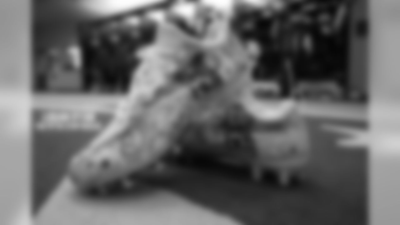 20161204_cleats_7.jpg