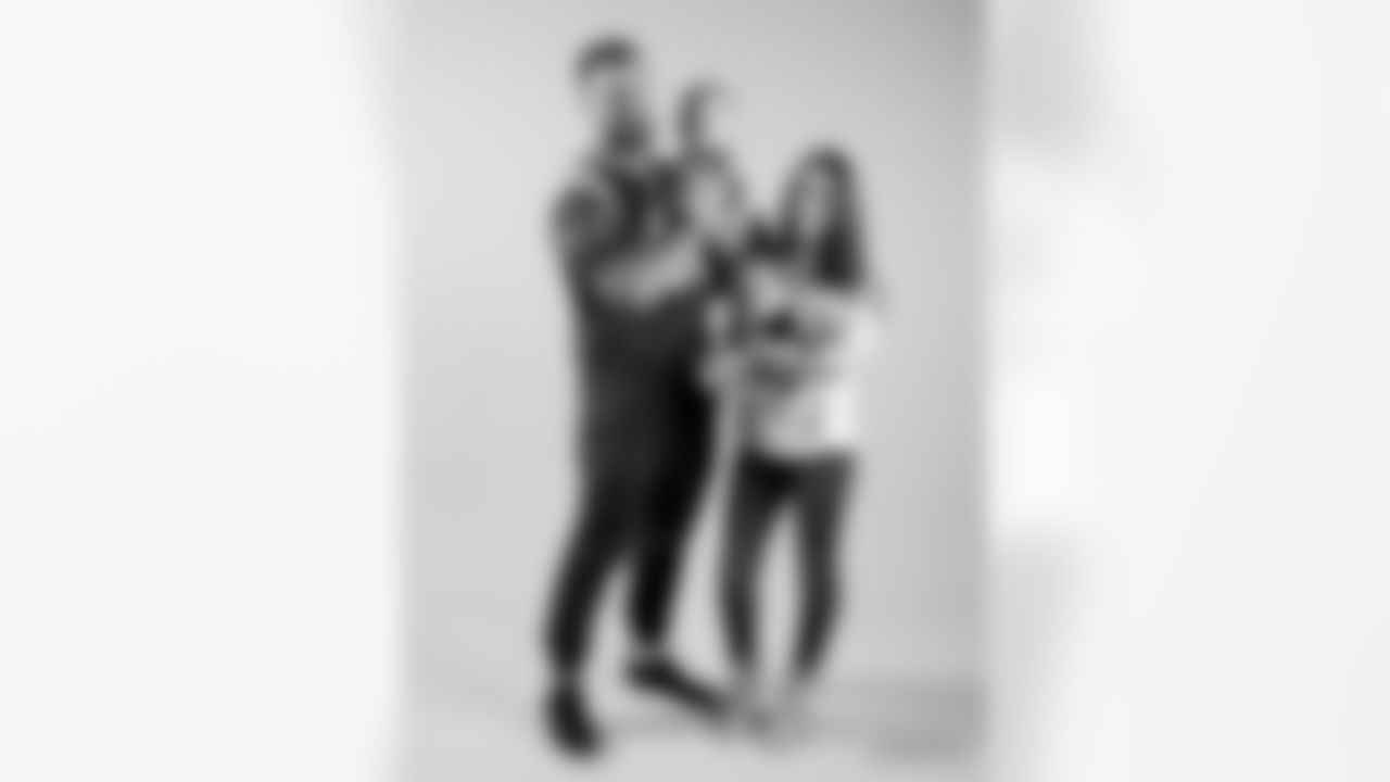 NFL: Patriot Fathers and Babies
Portraits
Gillette Stadium/Foxborough, MA, USA
06/02/2017
SI-896 TK1
Credit: Taylor Ballantyne