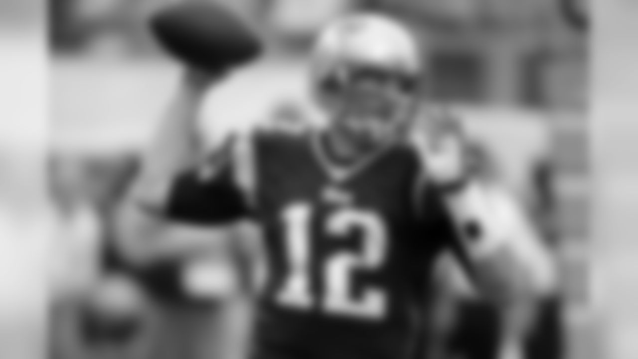Tom Brady (4,343) reached 4,000 passing yards in 2013 for the sixth time in his career. He joins Dan Marino (6), Brett Favre (6), Drew Brees (8) and Peyton Manning (13) as the only players to have at least five seasons with 4,000 passing yards.