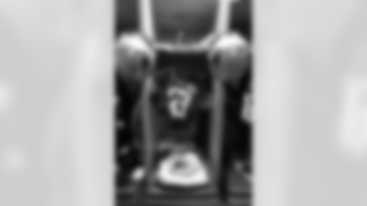 111717afa-lockeroom_ds144-watermarked.jpg