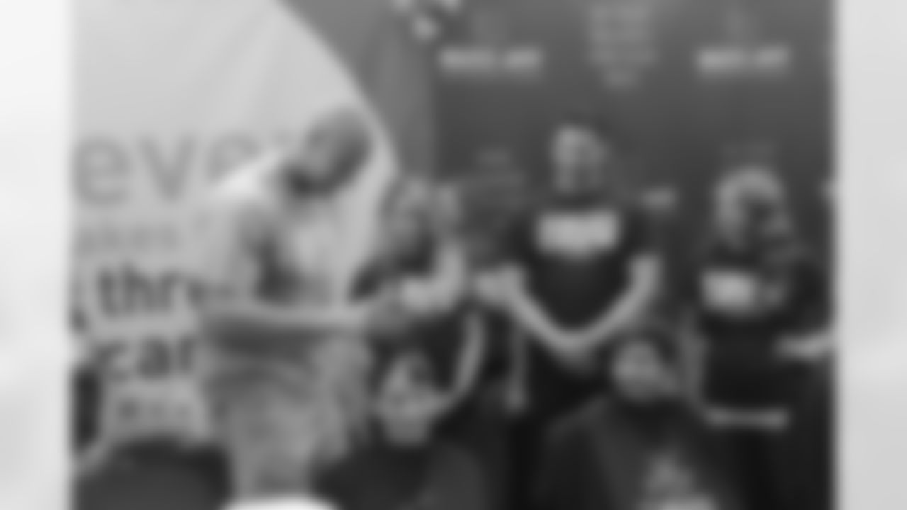 20150607_buzz_off_gronk7688.jpg