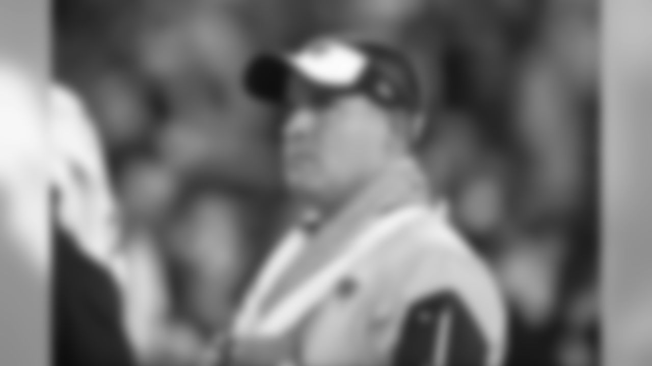 New England Patriots offensive coordinator Josh McDaniels before an NFL football game against the Pittsburgh Steelers, Thursday, Sept. 10, 2015, in Foxborough, Mass. (AP Photo/Winslow Townson)
