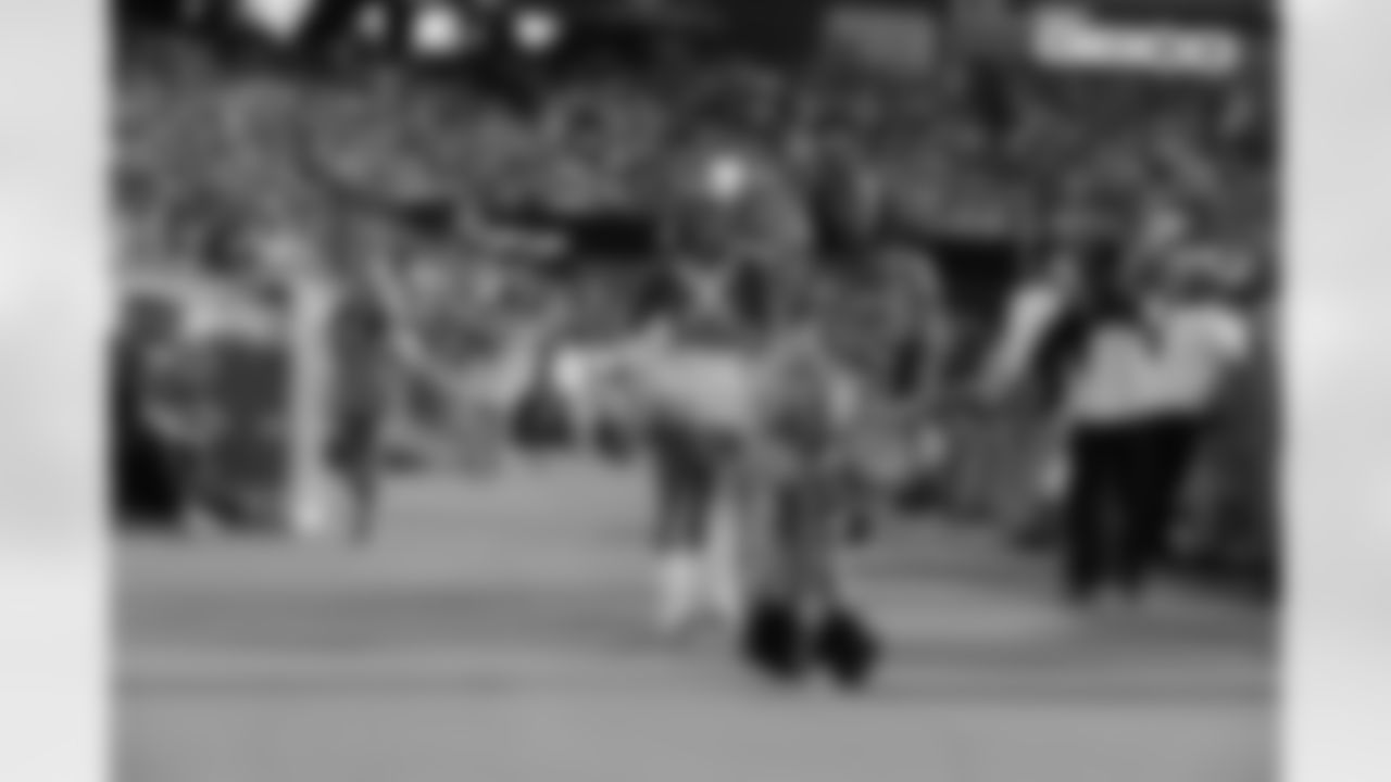 cb101616cl_ds044-watermarked.jpg