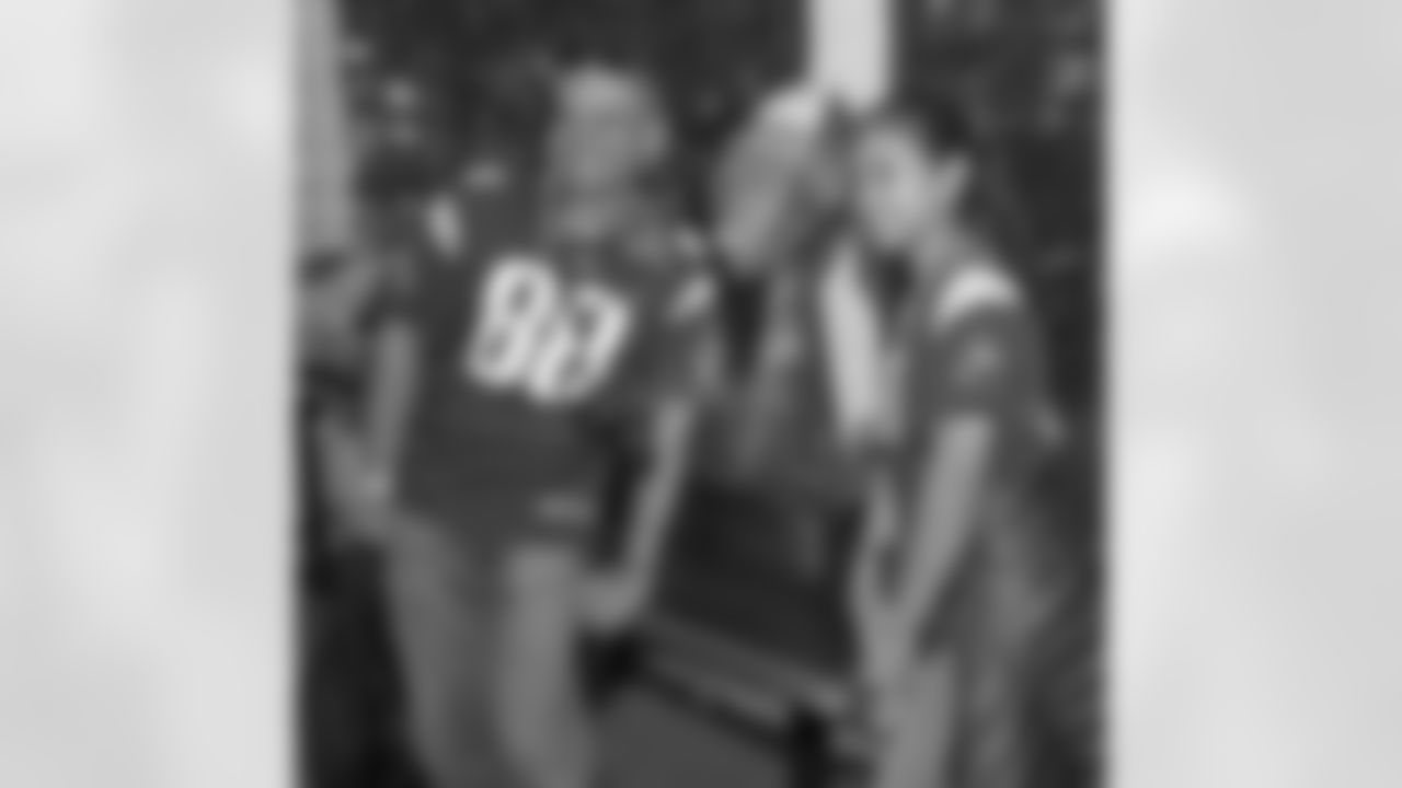 denver-fan-party_019-watermarked.jpg