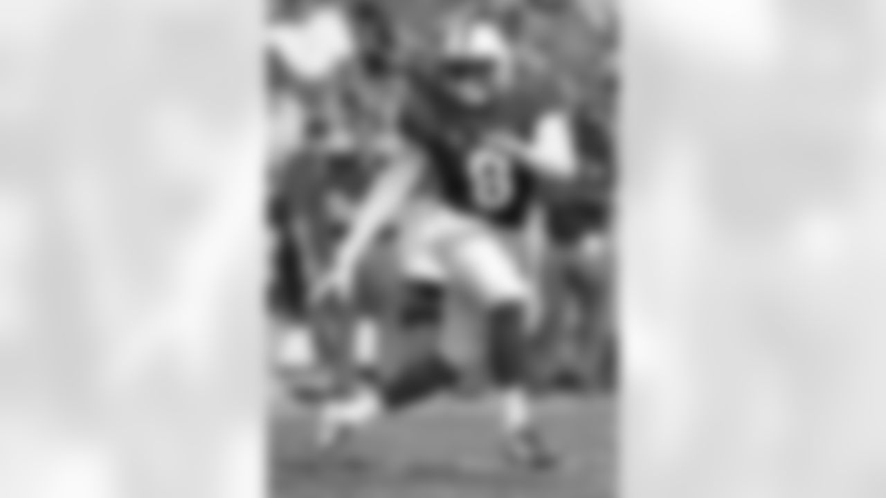 Stanford safety Jordan Richards during an NCAA college football game against Army on Saturday, Sept. 13, 2014, in Stanford, Calif. (AP Photo/Marcio Jose Sanchez)